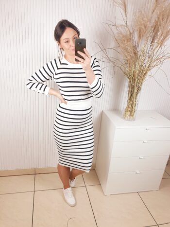 komplet, La Blanche, komplet w paski, dzianinowy, spódnica i sweterek,