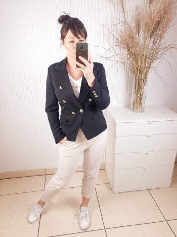 marynarka, Edan, czarna, Balmain, zapinana, z ozdobnymi guzikami, do pasa, taliowana