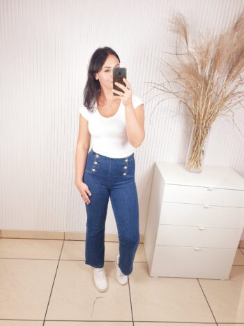 spodnie, jeansy, ze złotymi guzikami, prosta nogawka, niebieskie, wysoki stan