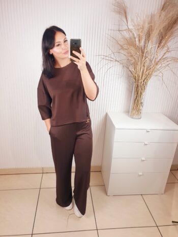 komplet, czekoladowy, spodnie, bluzka z krótkim rękawem, Jolmar,
