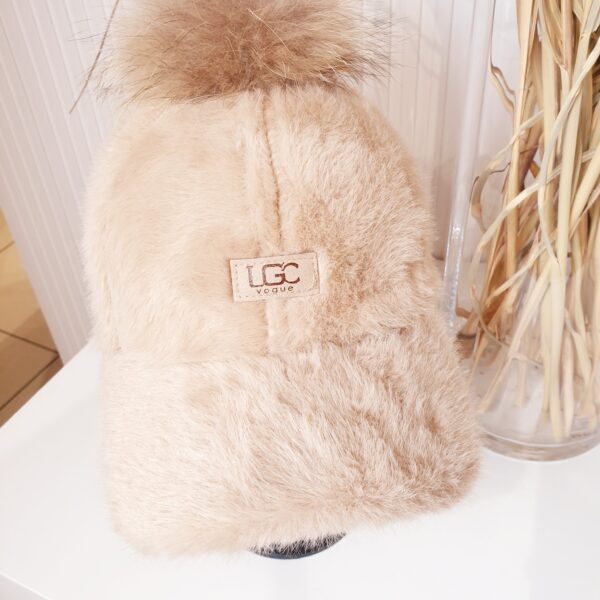 czapka, ugg, z pomponem, beżowa, czapka z daszkiem