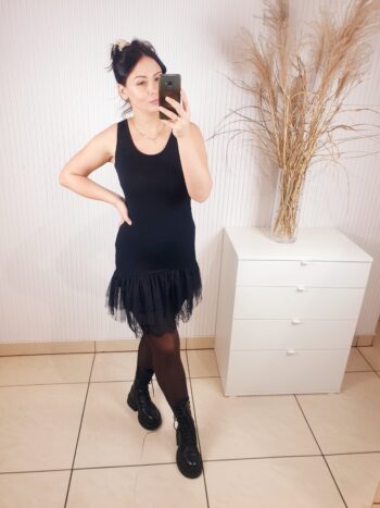 sukienka, halka, z koronką, czarna, wiskozowa, na szerszych ramiączkach