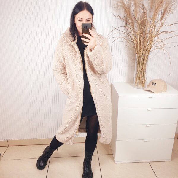 futerko ,MMK, baranek, zapinane na złoty zamek, z kieszeniami, beżowe