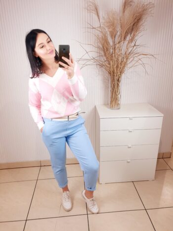 spodnie, niebieskie, livans, jasno niebieskie, z kieszeniami, z paskiem, z gumką w pasie