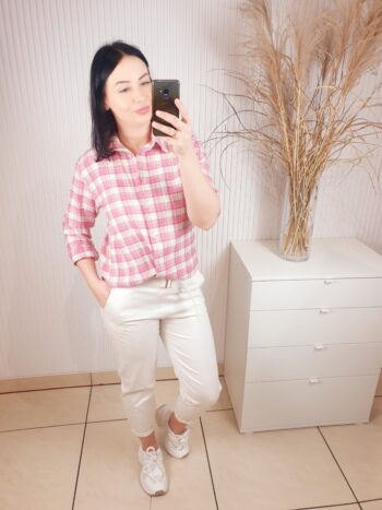 koszula, zapinana na guziki, overisezowa, długi rękaw, rozmiar uniwersalny, z kołnierzem, bawełniana, różowo-kremowa