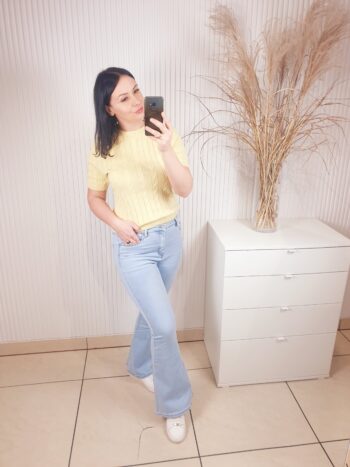 spodnie, dzwony, jasno niebieskie,flare, wysokie w talii, z kieszeniami