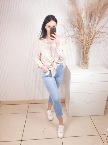 spodnie jeansowe, M'Sara, mom fity, jasno-niebieskie, z kieszeniami